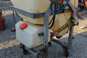 Gruppo diserbo 300 lt con avvolgitubo