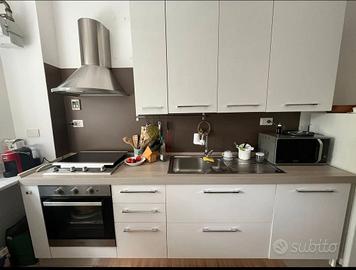 CUCINA MOBILIFICIO CON PENISOLA TRASPORTO GRATIS