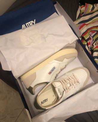 Scarpe autry