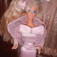 Barbie pretty parfum versione miele e platino