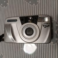 macchina fotografica Kiocera yashica e zoom