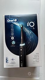 Oral-B iO5 spazzolino elettrico pari al nuovo.