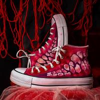 Converse alte All Star costum gore art alt DIY dip