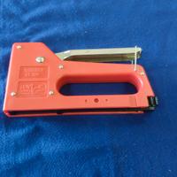 Spillatrice per graffette da 6-8 mm