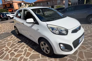 Kia picanto benzina gpl neopatentati