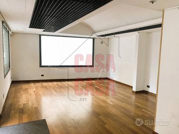 Negozio Vetrinato nel Cuore di Padova