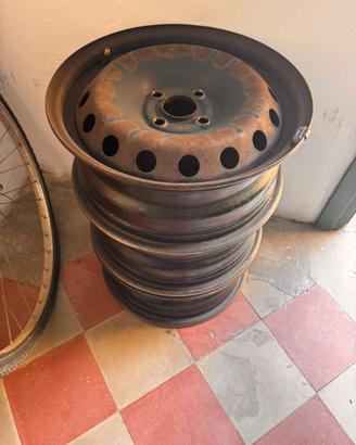 4 cerchi in ferro R15 x Fiat Grande Punto