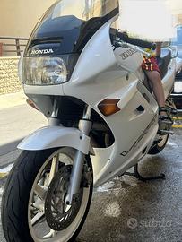 Honda VFR 750 F (RC 36) 1991 Bianco