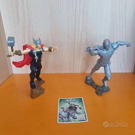 Avengers Thor e Ultron Statuine