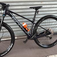Scott scale 930 carbon taglia S