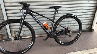 Scott scale 930 carbon taglia S