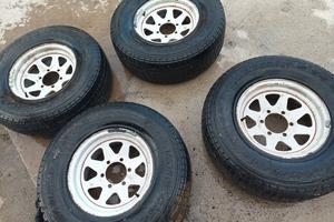 Cerchi originali Nissan patrol GR 15X7J