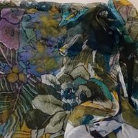 Foulard meraviglioso fantasia 100x100 cm. elegante