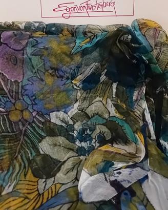 Foulard meraviglioso fantasia 100x100 cm. elegante