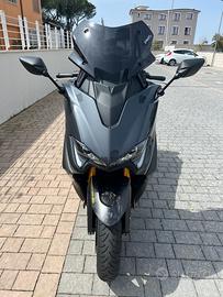 Yamaha T Max 560 20th Anniversary Tech Graphite