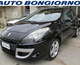 RENAULT Scenic 1.9 dCi 130CV Dynamique