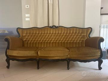 Divano e due poltrone