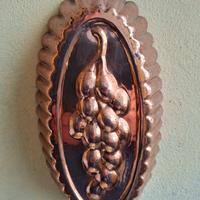 stampo in rame vintage forma uva