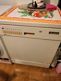 Lavastoviglie zanussi