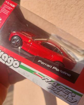 Meravigliosa Ferrari portofino 1:43 Burago 