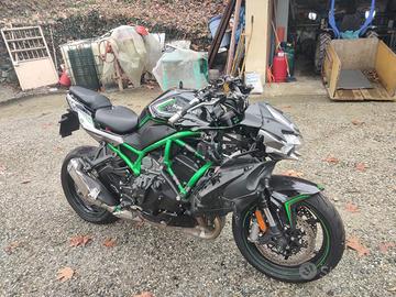 Ultimi ricambi ed accessori Kawasaki ZH2 2020