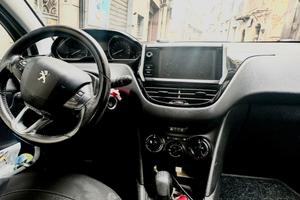 Peugeot 208 anno 2016