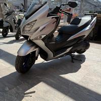 Suzuki Burgman 400 Scooter