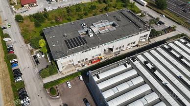 MAGAZZINO A PESCHIERA DEL GARDA