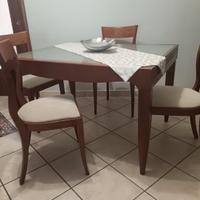 Tavolo Calligaris con 4 sedie 