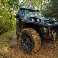 Can Am Commander Leggi Descrizione