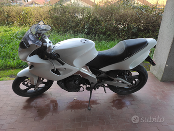 Yamaha SZR 660 - 2001