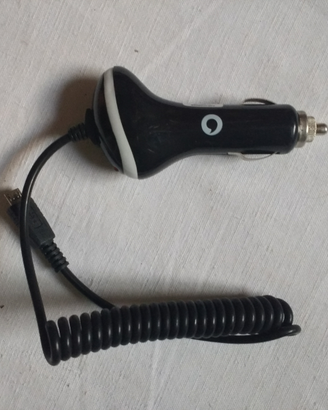 Carica batteria da auto presa accendisigari