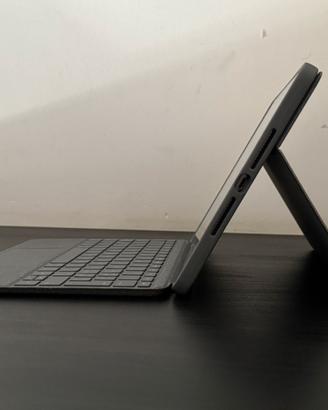 Logitech Combo Touch per iPad 7/8/9 con Trackpad