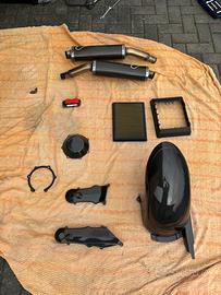 Ricambi accessori ducati monster