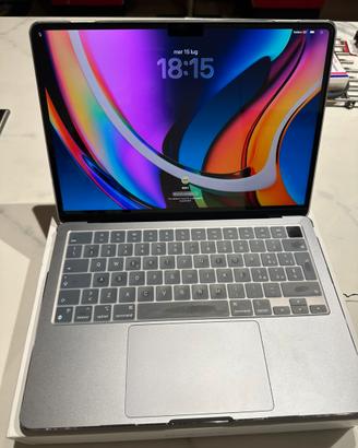 Mac book air M2 13.6” ssd256 8gb ram