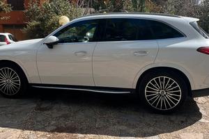 Mercedes glc 4 matic amg line premium