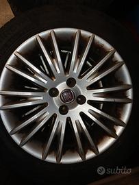Cerchi in lega fiat bravo /punto più gomme 
