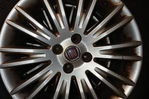Cerchi in lega fiat bravo /punto più gomme 