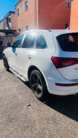 Audi 2.0 tdi Q5