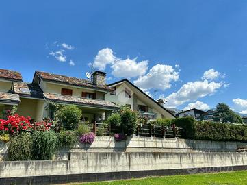 VILLA A SCHIERA A AOSTA