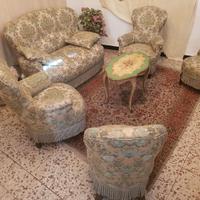 salottino stile antico