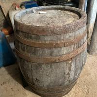 Botte di legno antica
