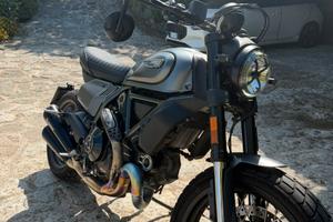Ducati scrambler 800 night shift 2021