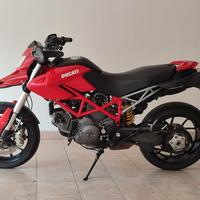 Ducati Hypermotard 796