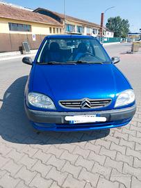 Auto Citroen Saxo