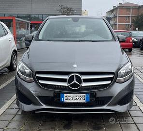 Mercedes Benz  B180d