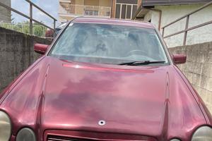 Mercedes Benz E 200 CDI