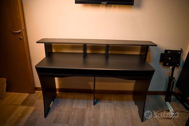 Scrivania Studio Recording con Rack 8U