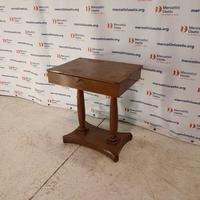 Tavolino da lavoro stile Impero in noce