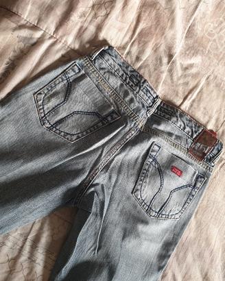 ✨ Jeans praticamente nuovi 
